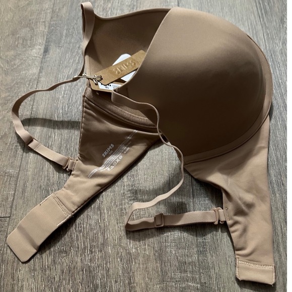 SKIMS Fits Everybody T-Shirt Bra Clay Underwire 32DD  NWT - Picture 6 of 6